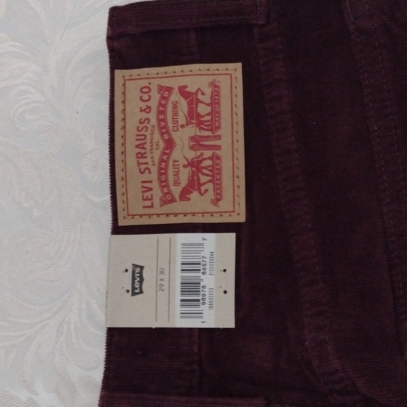 Levi Strauss Maroon Corduroy Pants - Picture 4 of 5